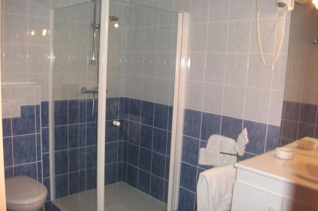 Le Champ Des Lys Hotel Amancey Quarto foto